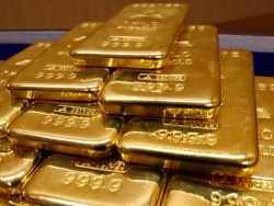 На этой неделе, золото упали более чем на 2%
