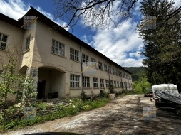 KPD.BG - Продава се старо училище с ПУП за курортен комплекс